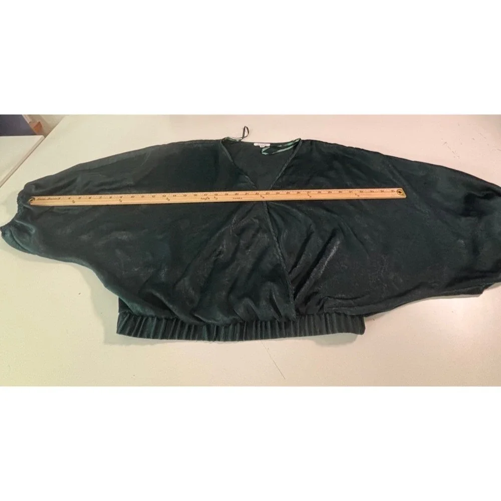 Woman's Emerald Green Ruched Waist V‎ Neck Wrap Style Top XL Balloon Sleeve